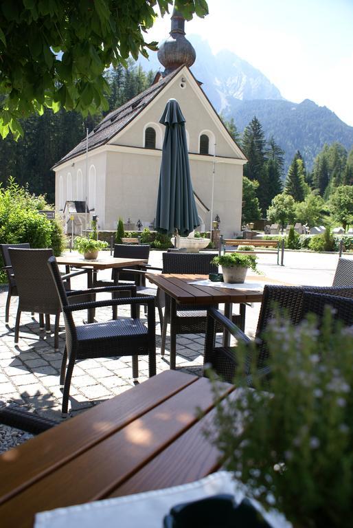 Hotel Zum Goldenen Loewen Biberwier Kültér fotó