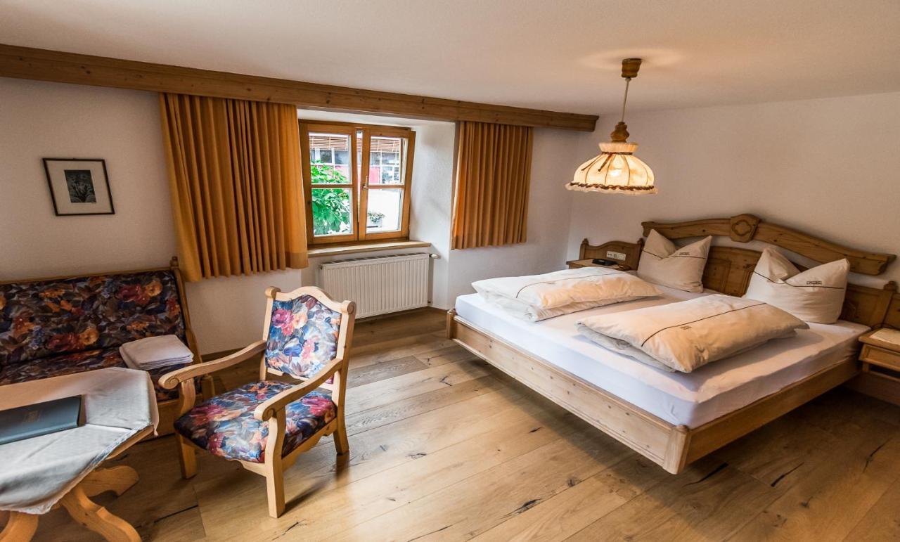Hotel Zum Goldenen Loewen Biberwier Kültér fotó