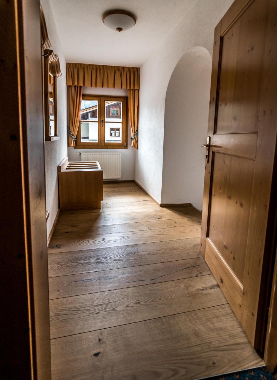 Hotel Zum Goldenen Loewen Biberwier Kültér fotó